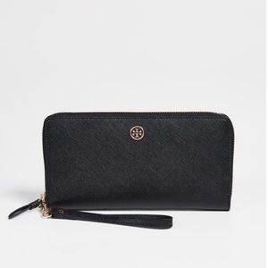 Tory Burch, Robinson Passport Continental Wallet